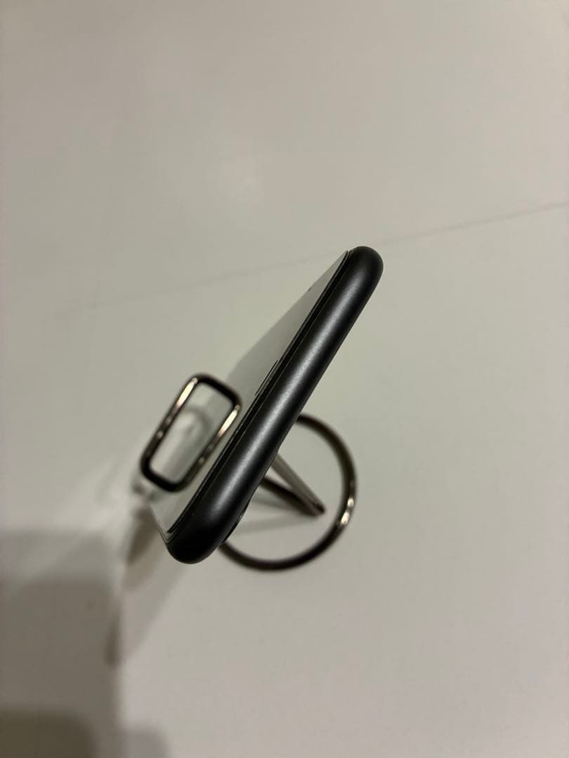 iPhone11バッテリー72％SIMフリー64GBホワイト