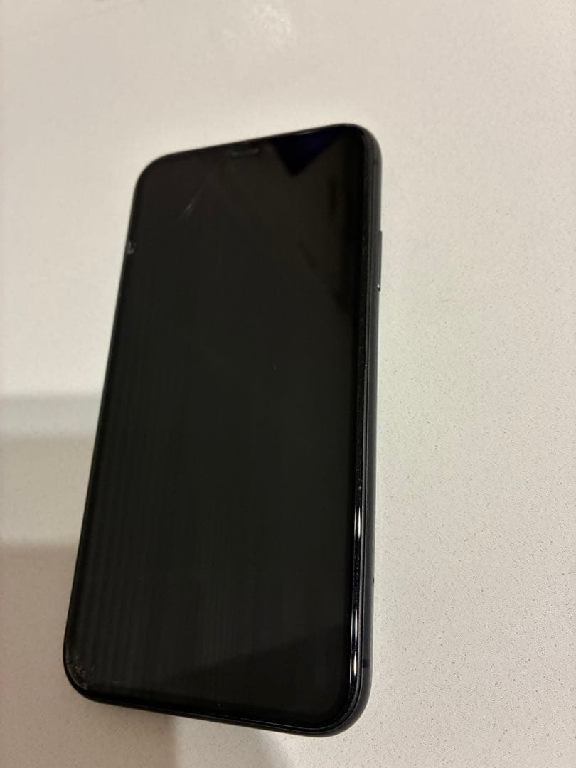 iPhone11バッテリー72％SIMフリー64GBホワイト