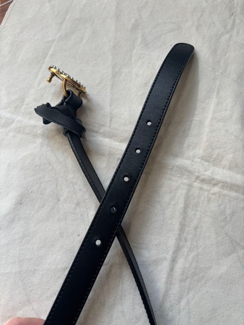 GUCCI パール付きブラックベルト