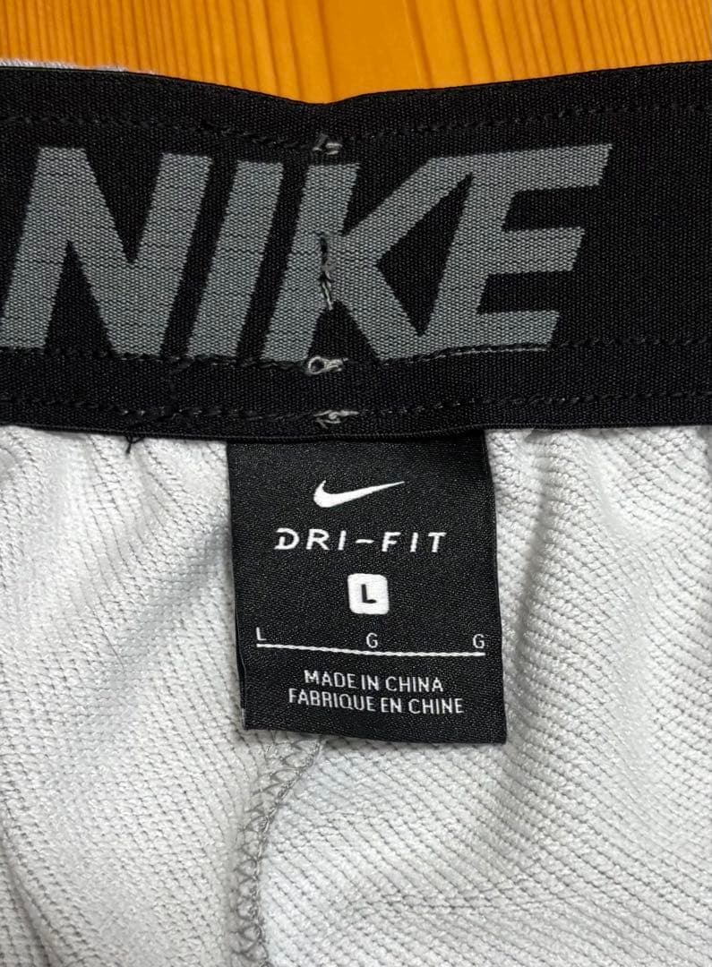 n*R様 【美品】NIKE DRYFit ドライフィット スウェット上下 L