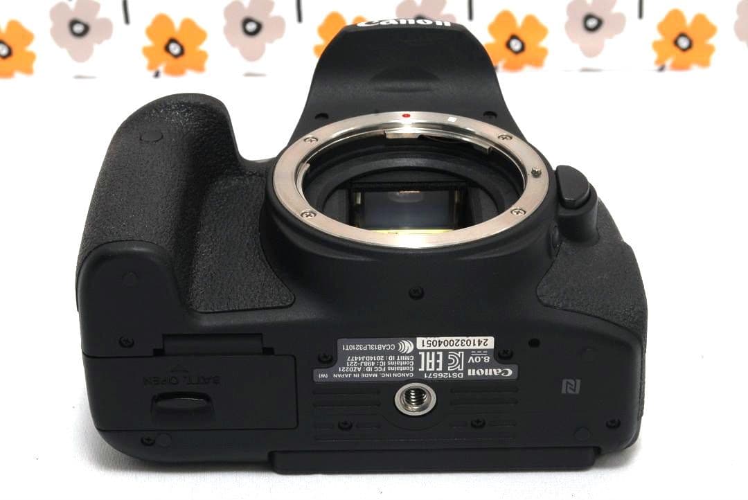 【返品保証】❤ダブルレンズ❤CANON KISS X8i❤Wi-Fi画像転送❤