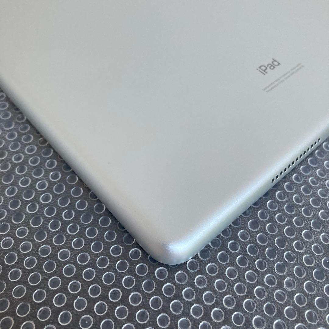 2729 美品☆電池良好☆iPad7 第7世代 128GB WIFIモデル☆