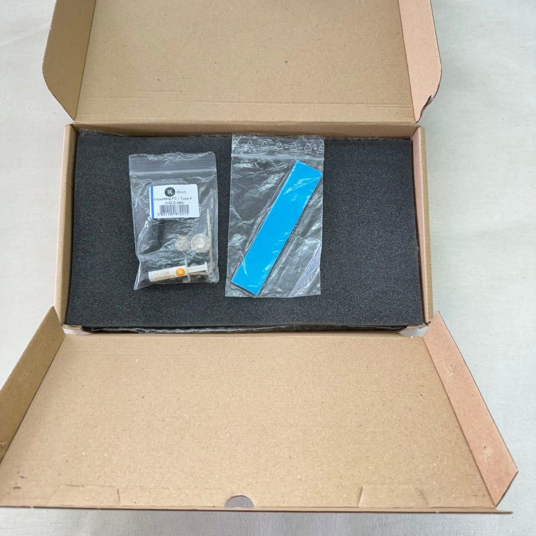 EKWB EK-Pro GPU WB WX9100 - Ni + Inox 水枕