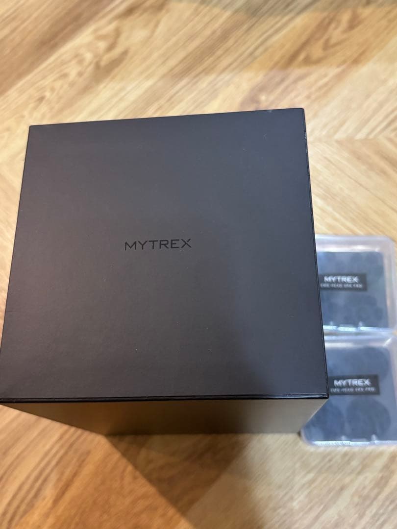 未使用　MYTREXの電気刺激ヘッドスパ EMS HEAD SPA PRO