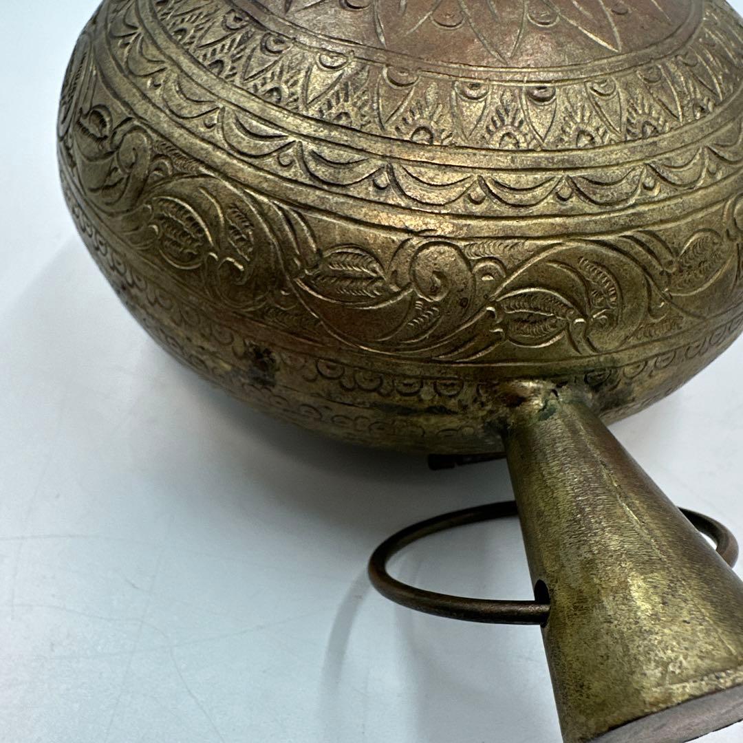 アンティーク装飾的な真鍮製鍋