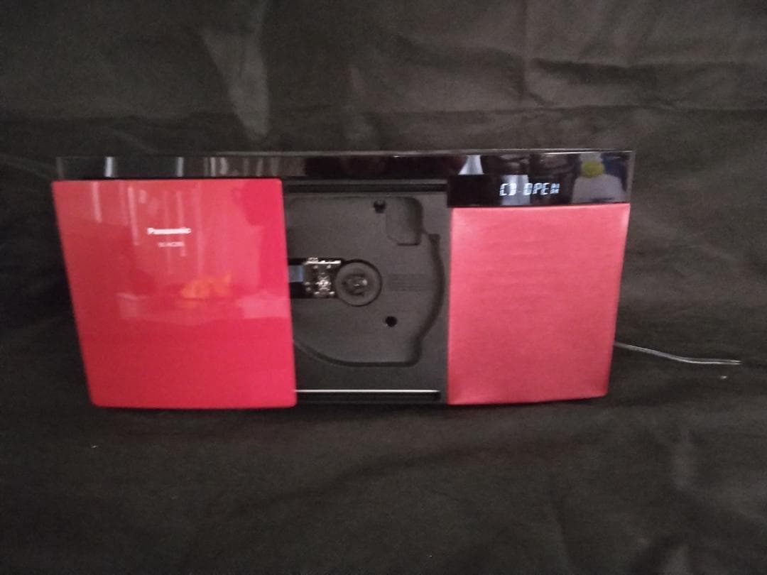 Panasonic ポータブルCDプレーヤー 赤 　中古品