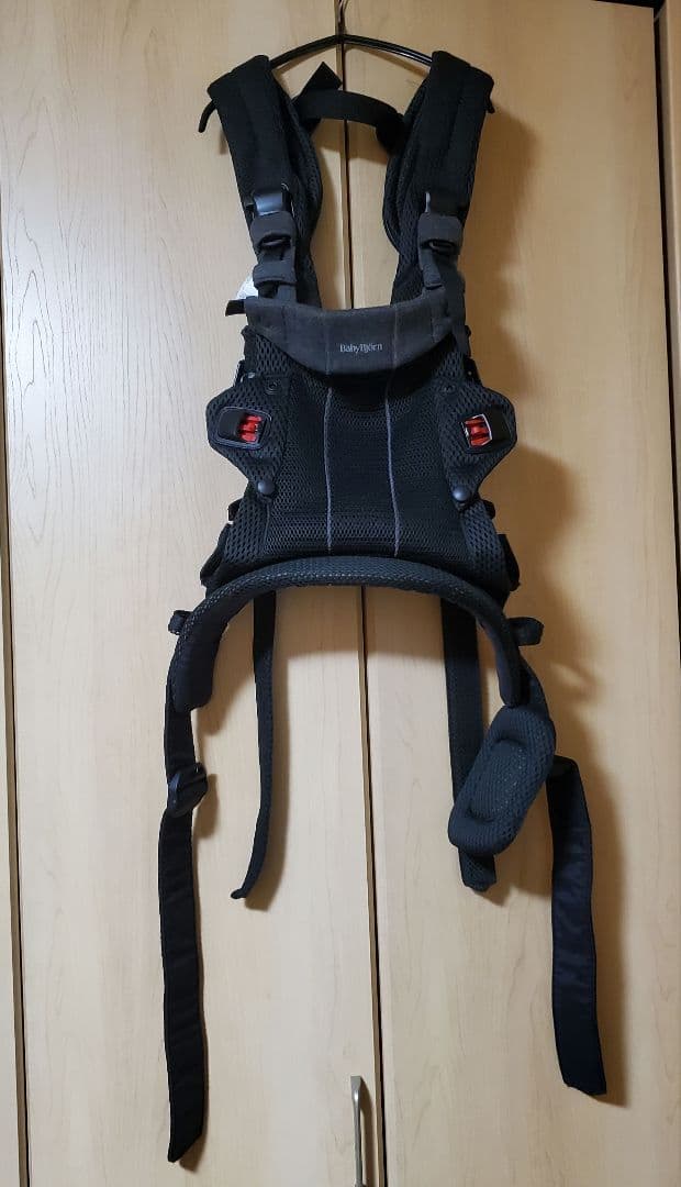 【専用】ベビービョルン　抱っこ紐　ハーモニー　ブラック