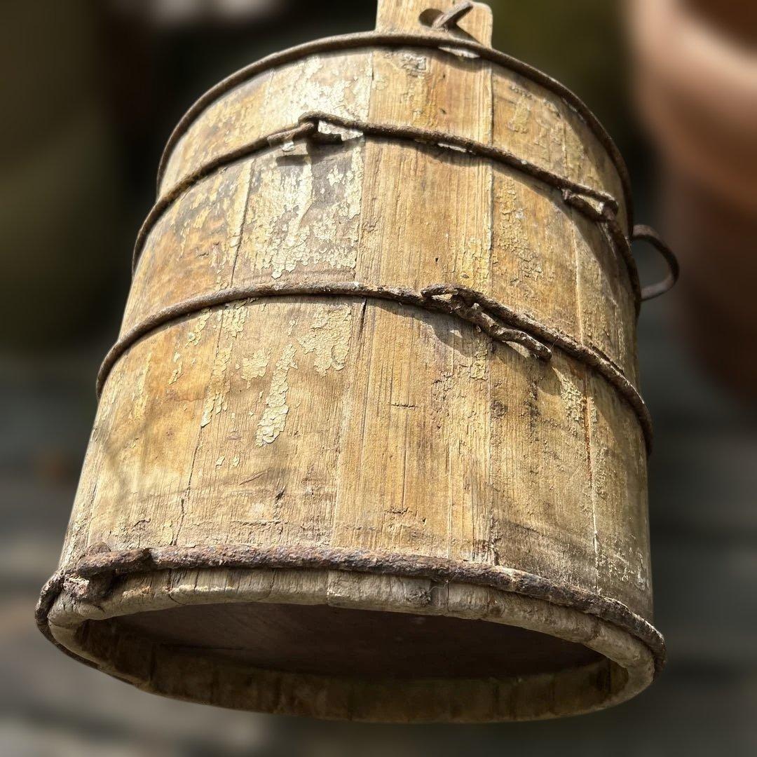 レア アンティーク 素朴な木製バケツ/井戸バケツ アイアン製ハンドルとタガ付き