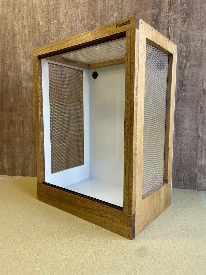 ＦandＫ爬虫類木製ケージ　カメレオン仕様