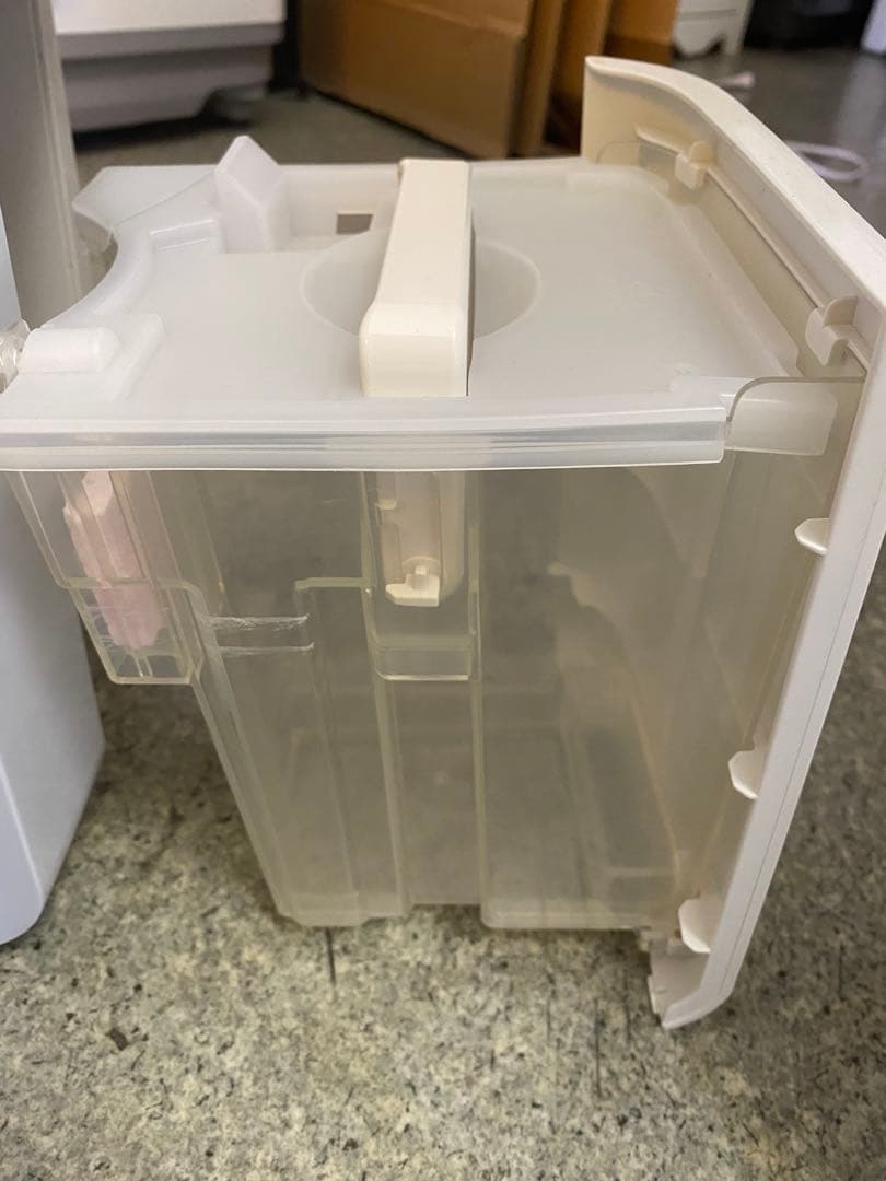 【2022年製】シャープ 冷風 衣類乾燥 除湿機 CM-P100-W