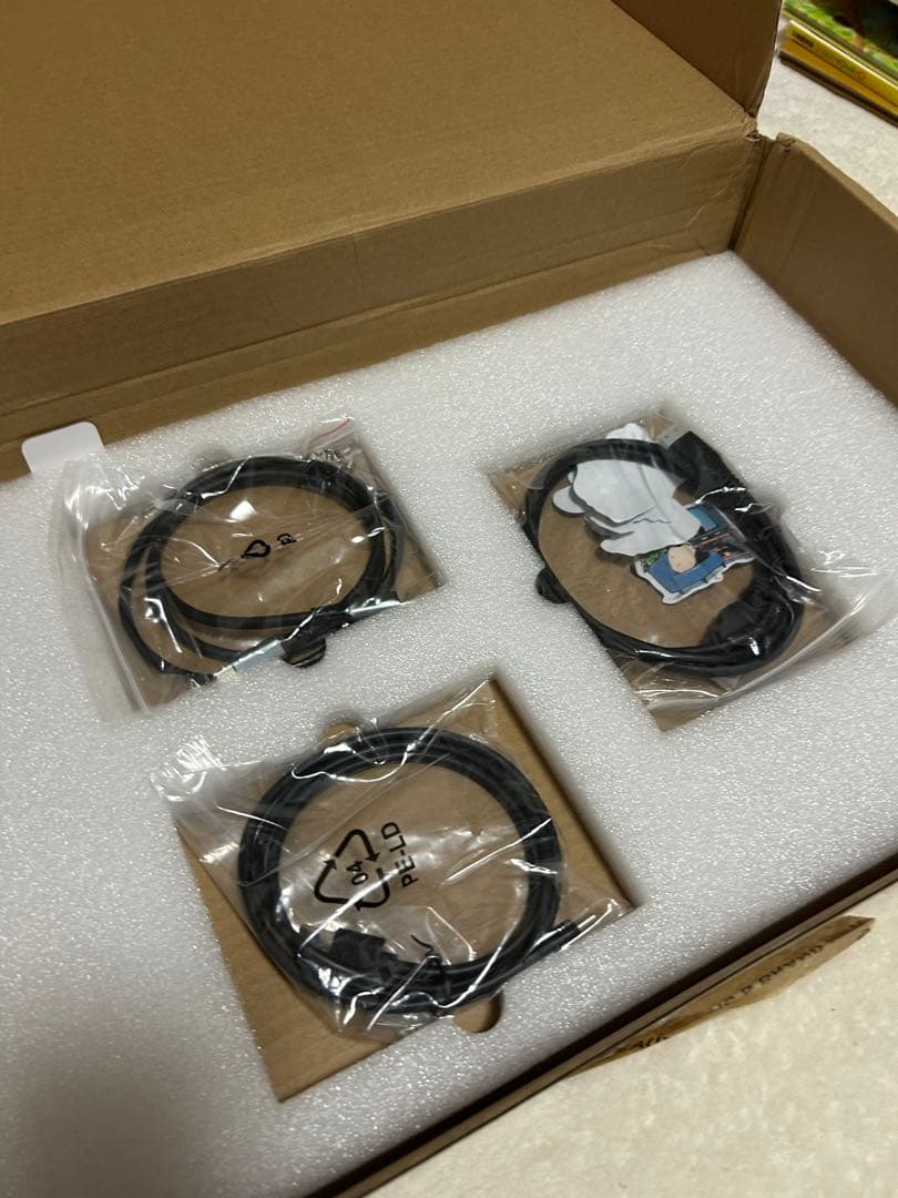 1回のみ使用NSEOVS 18.5インチポータブルモニターFHDモバイルモニター