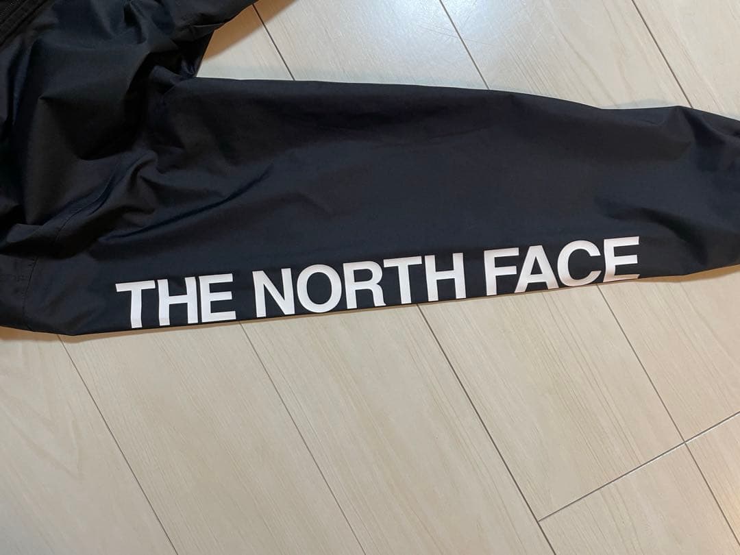 THE NORTH FACE ブラック ナイロン　ジャケット