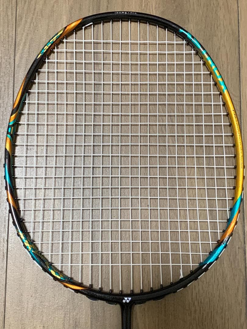 YONEX ヨネックス アストロクス88D PRO 4UG5