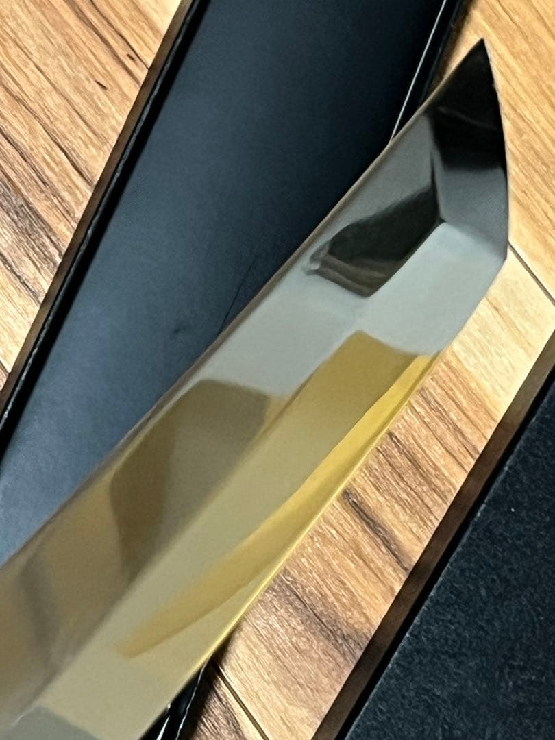 新品未使用　包丁　先丸型蛸引　鬼反り　切味抜群　箱付　本焼き作法　鏡面仕上げ