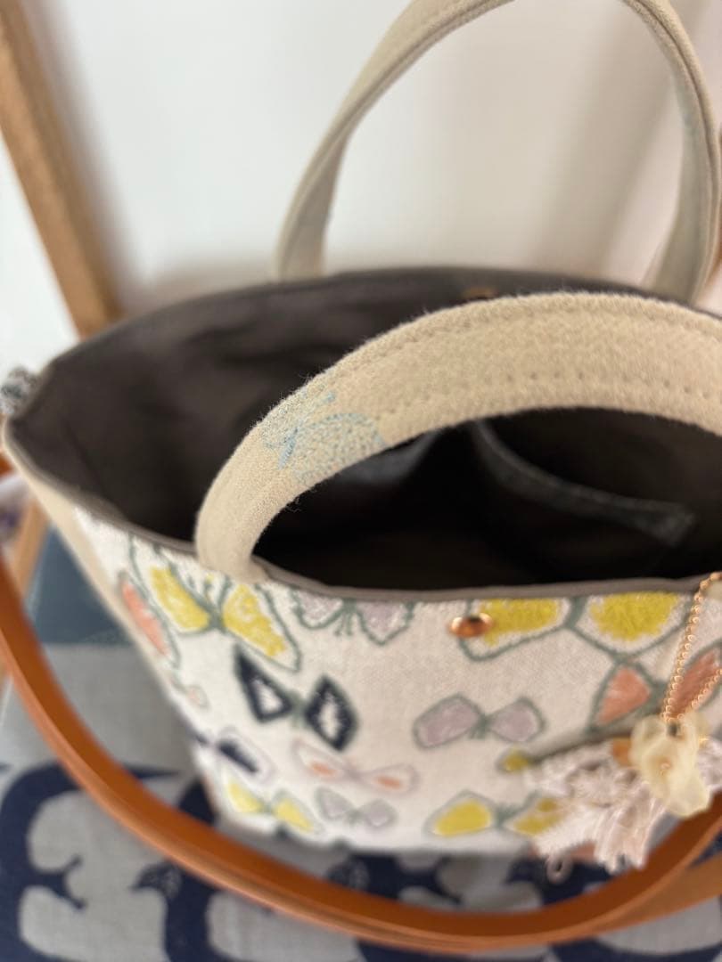 ミナペルホネン▫︎ハンドメイド▫︎本革ショルダー　サンドdop bag