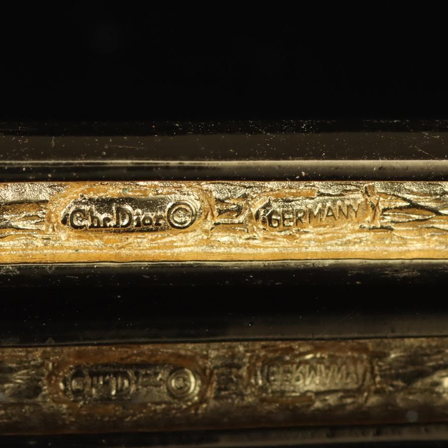 Y2293-128 クリスチャンディオール ブルー系ストーン付きブローチ