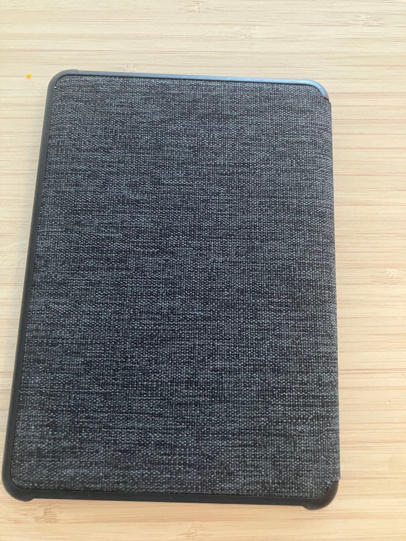 Kindle 11世代 本体　カバー、充電コード付き