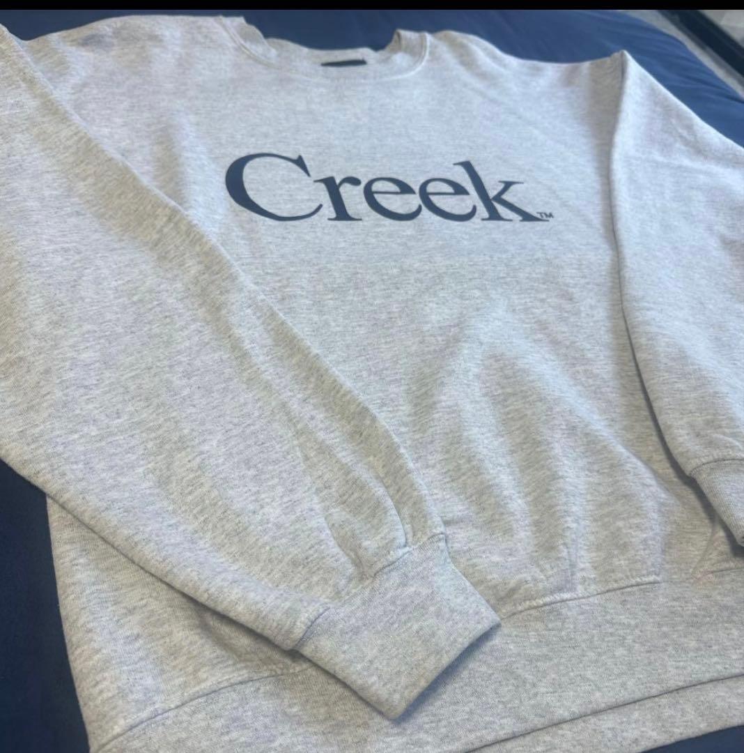Creek グレー クルーネック トレーナー