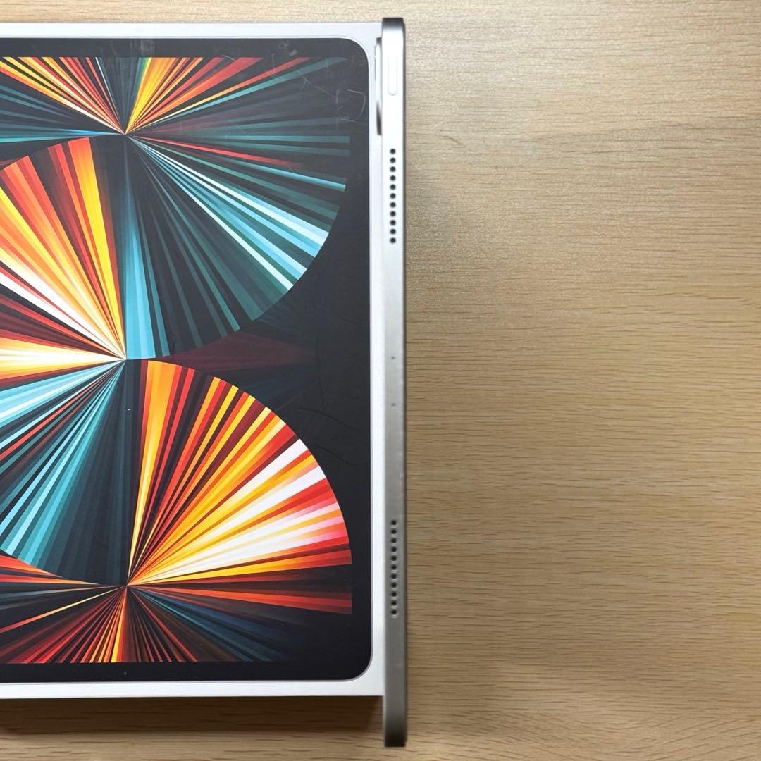 iPad Pro 12.9インチ 128GB シルバー Wi-Fi 第五世代