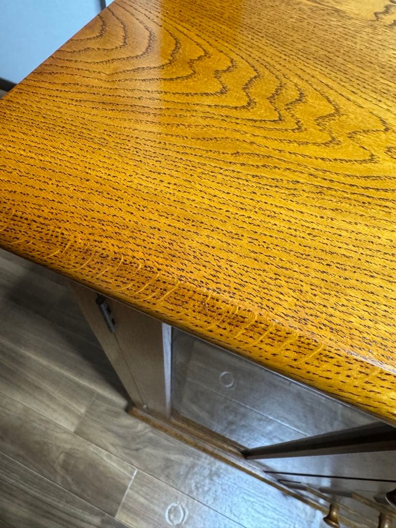 オークヴィレッジ ガラス扉付きキャビネット