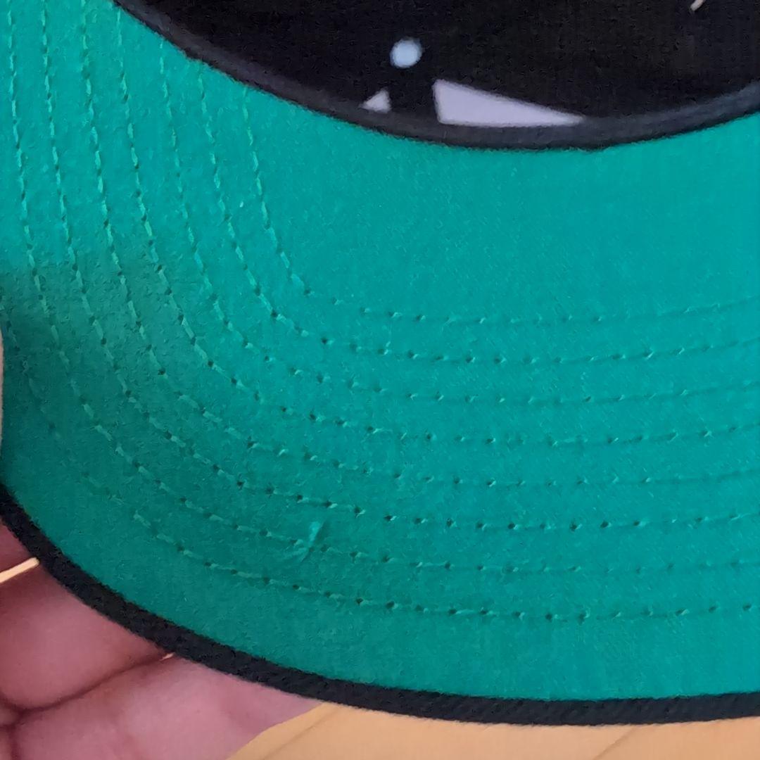 新品　BIFF キャップ　野性爆弾くっきー ぶてぃっく紫歯茎