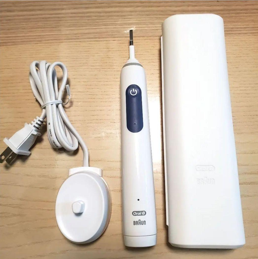 替えブラシ４本付　BRAUN丸形回転電動歯ブラシ