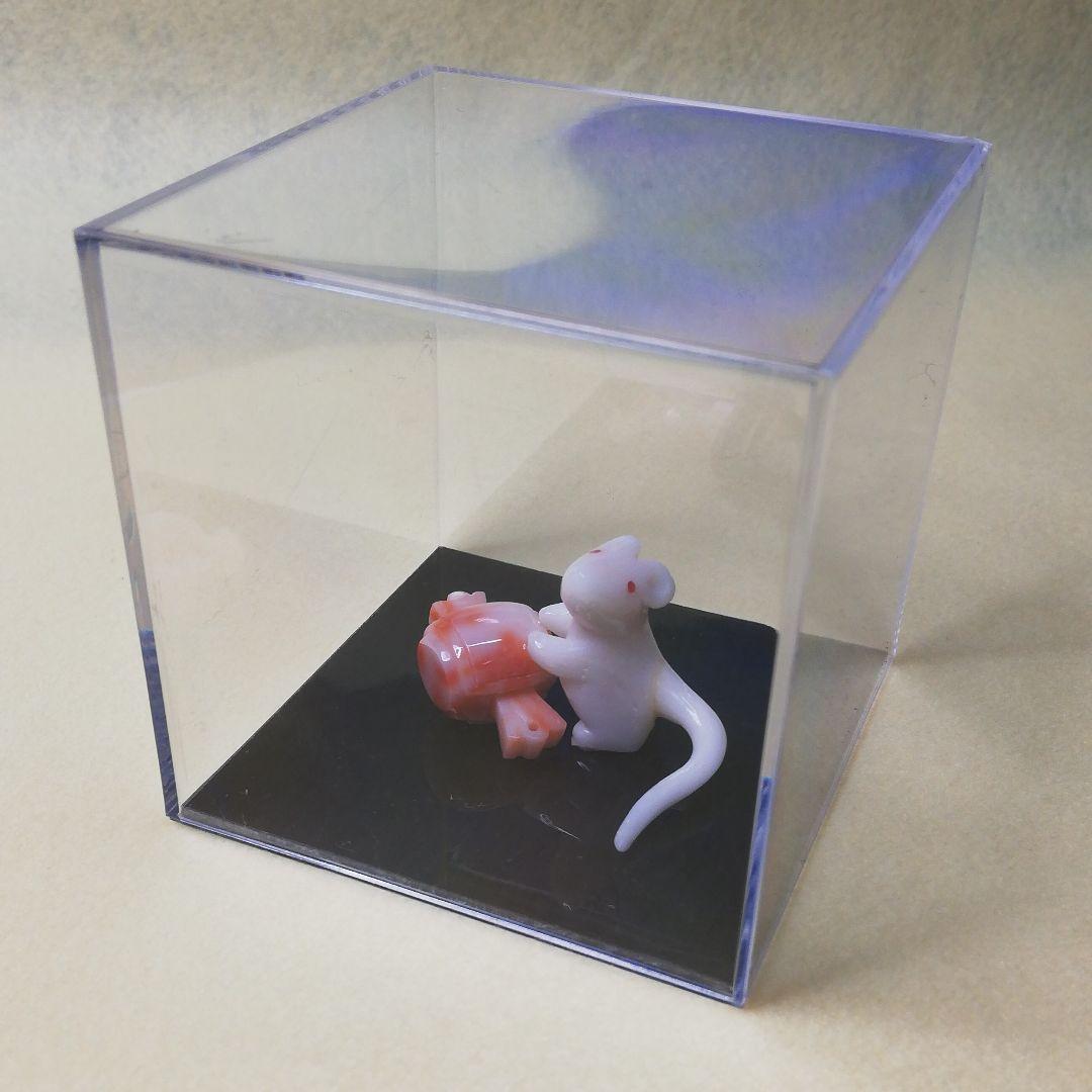 貴重　宝石珊瑚　白ねずみ　彫刻置物　3576