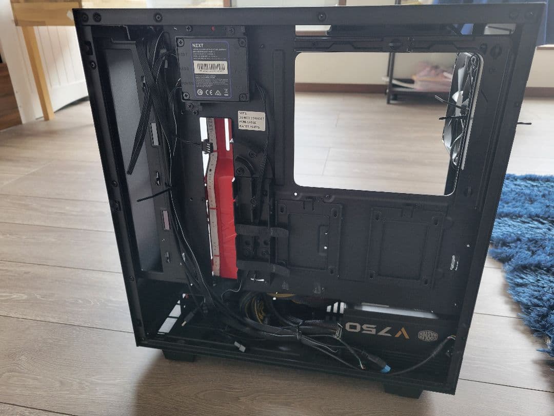 ミドルタワーPCケース アクリルウィンドウ付き