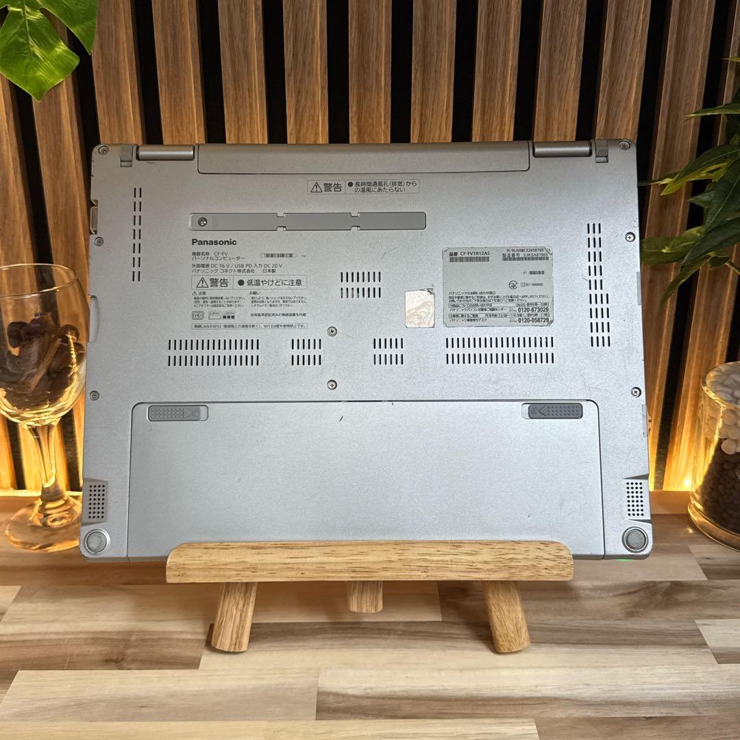 希少タッチパネル式‼️Let's note ☘️メモリ16GB☘大人気ノートパソコン