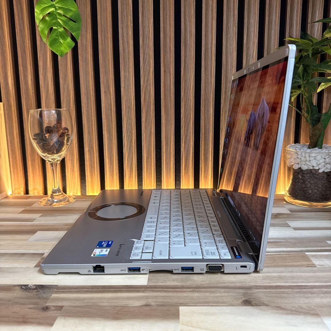 希少タッチパネル式‼️Let's note ☘️メモリ16GB☘大人気ノートパソコン