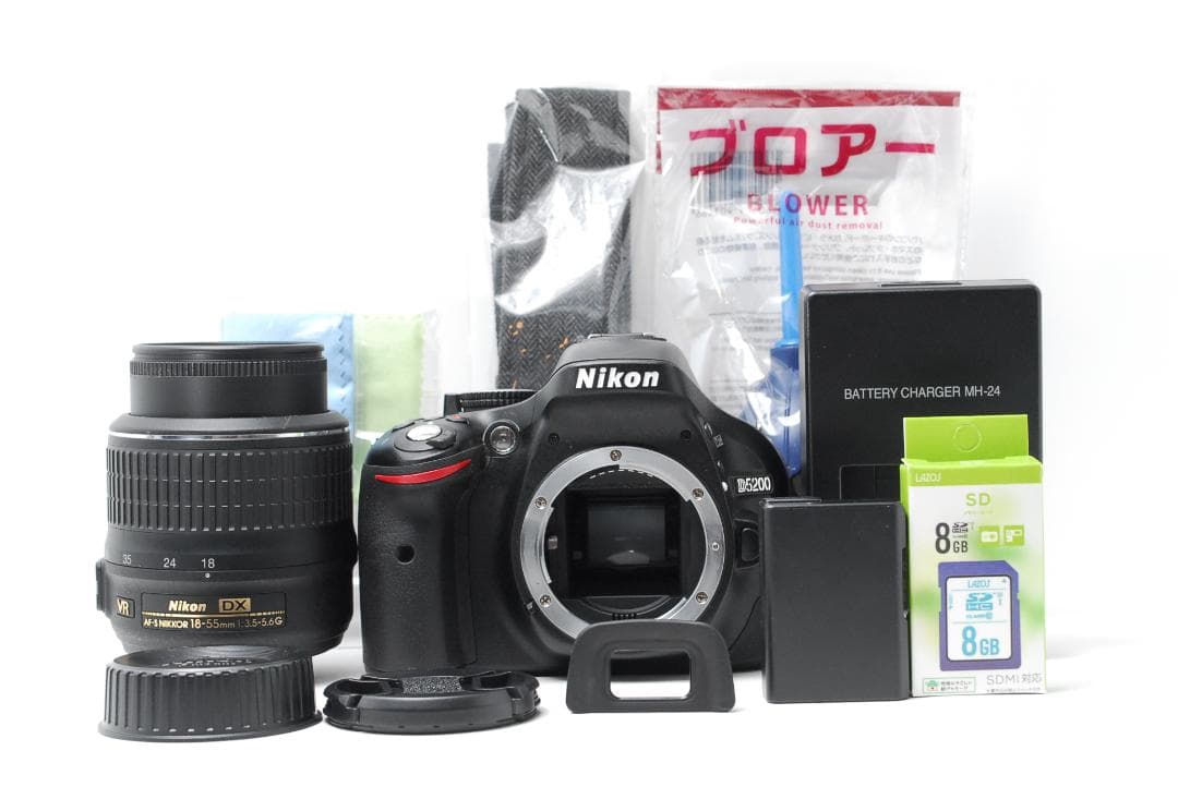 【使用感極少　美品】Nikon D5200　スマホ転送　バリアングル液晶　自撮り