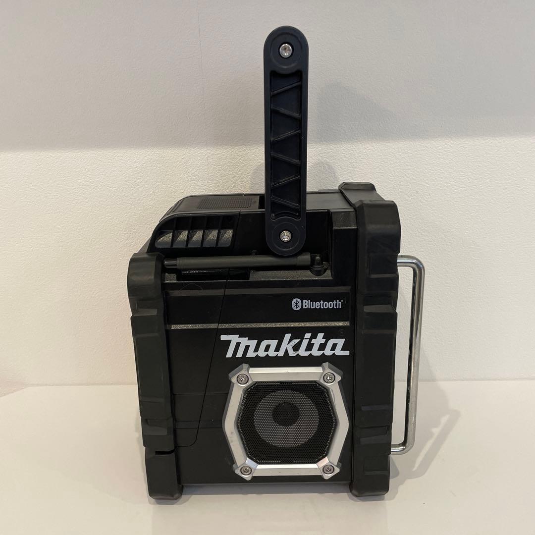 マキタ/Bluetooth/充電式ラジオ/MR108 ／充電器　バッテリー4個付