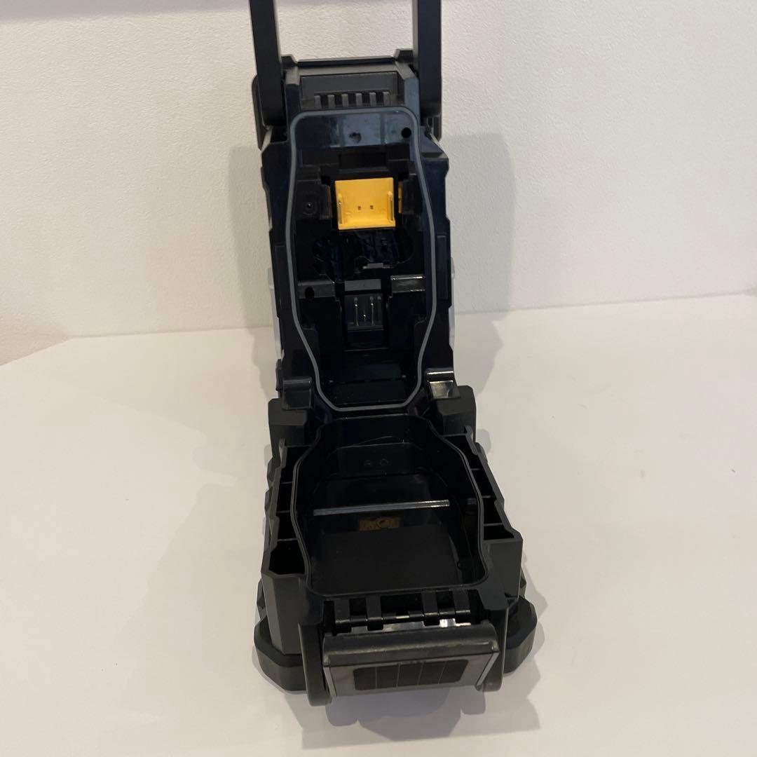 マキタ/Bluetooth/充電式ラジオ/MR108 ／充電器　バッテリー4個付