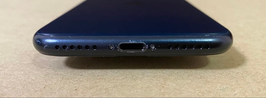 iPhoneSE(第三世代) SIMフリー バッテリー最大容量90%