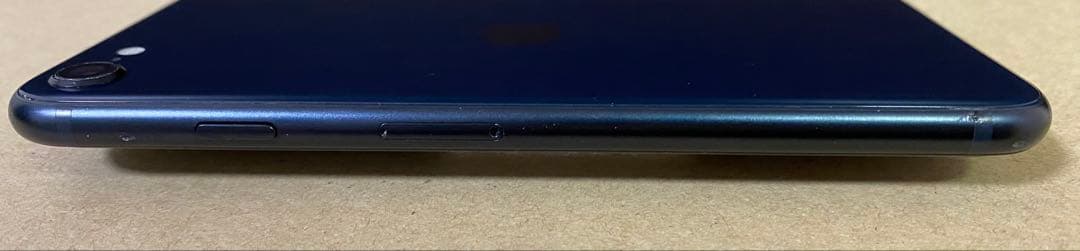 iPhoneSE(第三世代) SIMフリー バッテリー最大容量90%