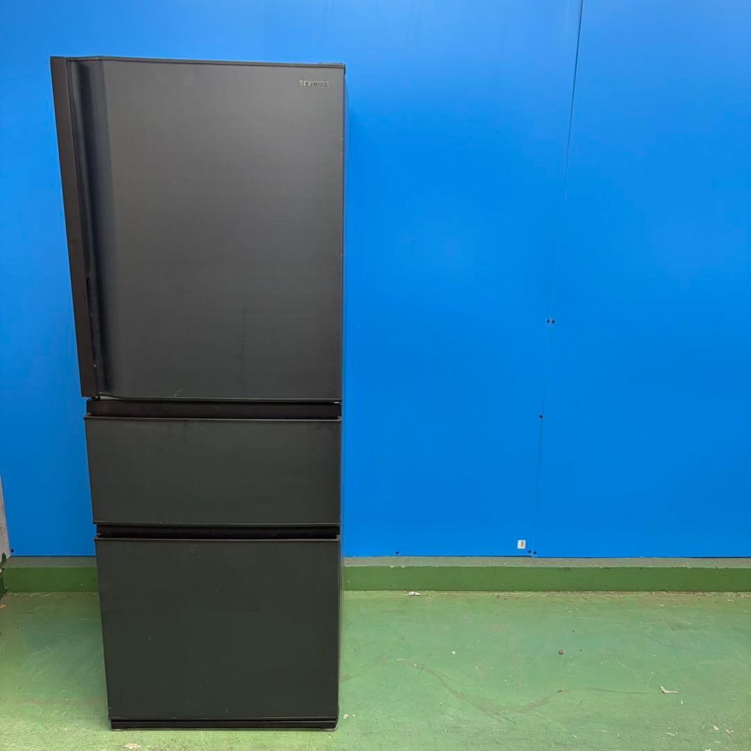 633 東芝2022年製　大型冷蔵庫　右開き　300L〜400L自動製氷　右開き