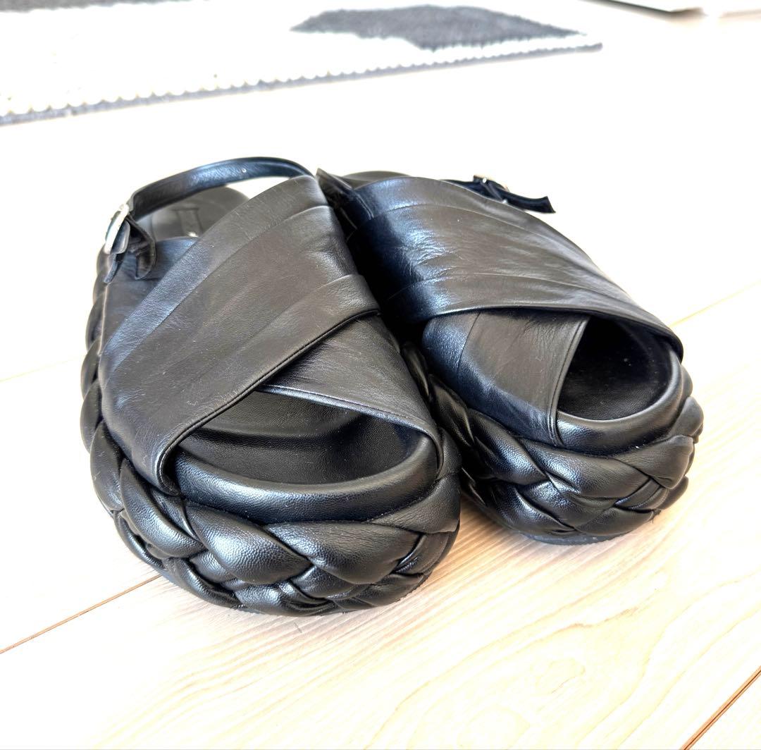 Ph7+ ピアッカセッテ 編み込み 厚底 レザー　サンダル ブラック