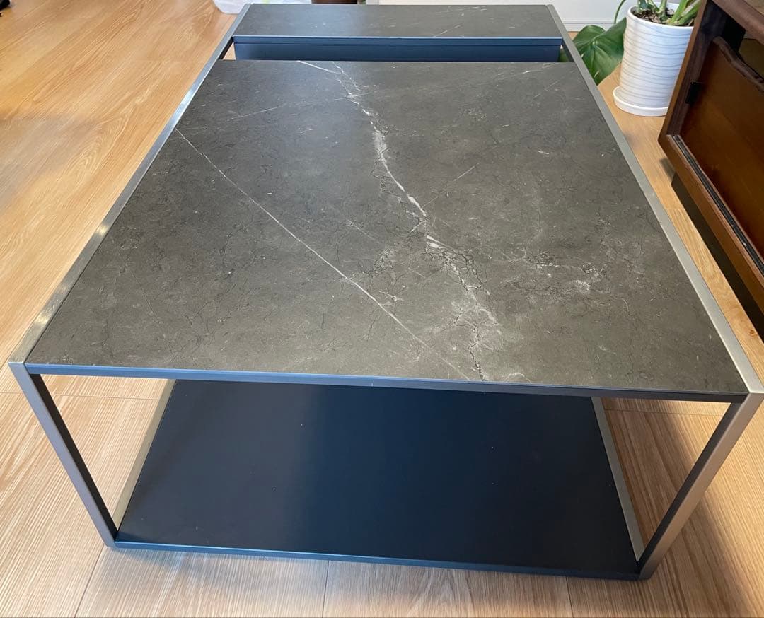 ブランド品リビングテーブル　BoConcept コーヒーテーブル セラミック天板