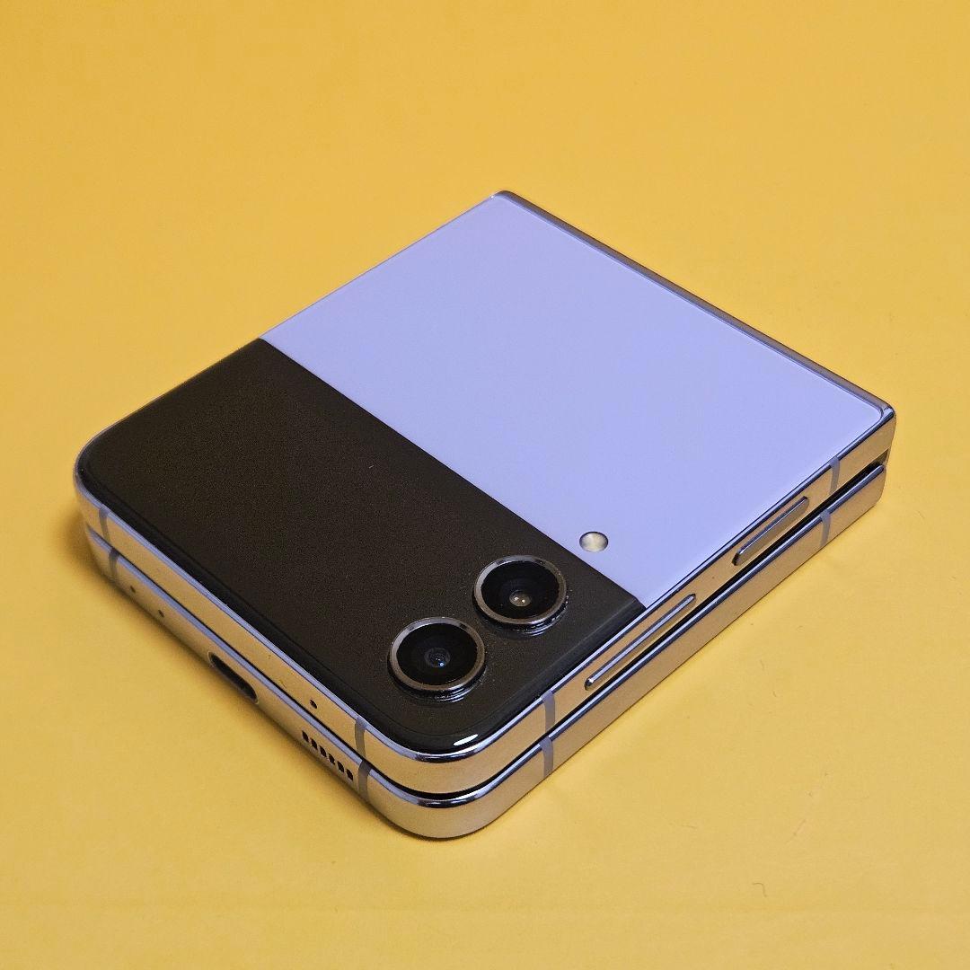 Galaxy Z Flip4 SCG17 ｜24時間以内発送#815