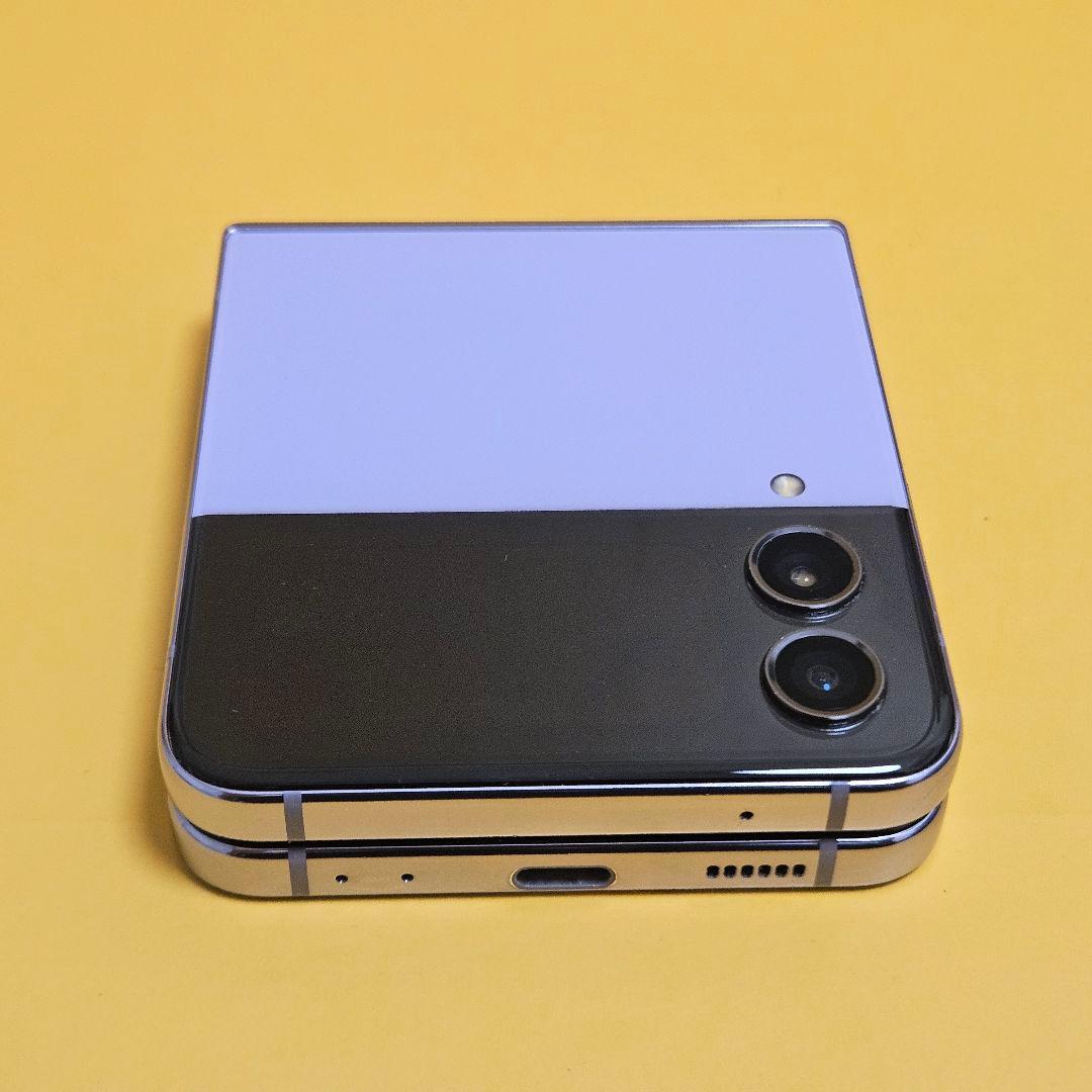 Galaxy Z Flip4 SCG17 ｜24時間以内発送#815