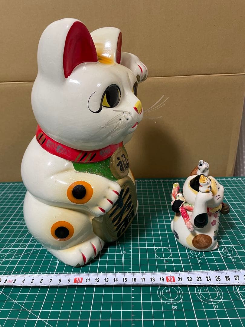 2体セット　招き猫　陶器製　昭和レトロ　大(貯金箱)