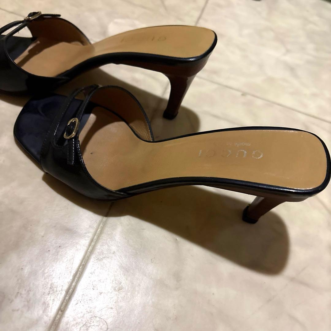 GUCCIエナメルミュール