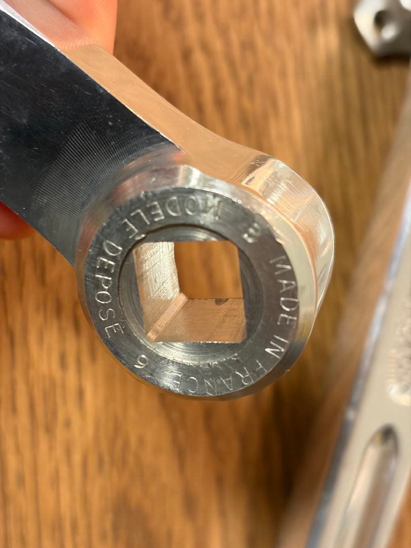 ストロングライト　49D クランク　165ミリ　フレンチ規格　中古良品