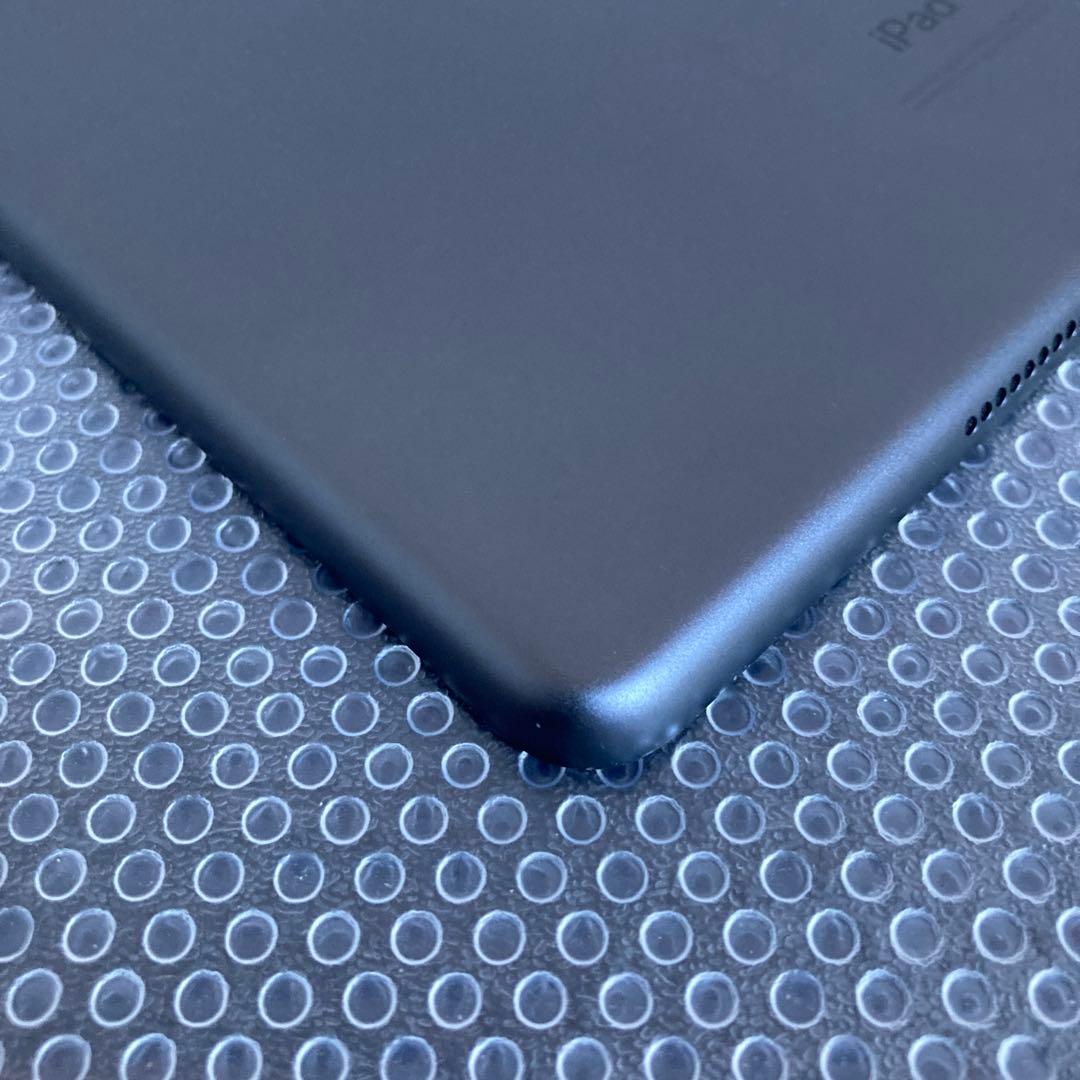 3372【早い者勝ち】電池良好☆iPad7 第7世代 32GB WIFIモデル☆
