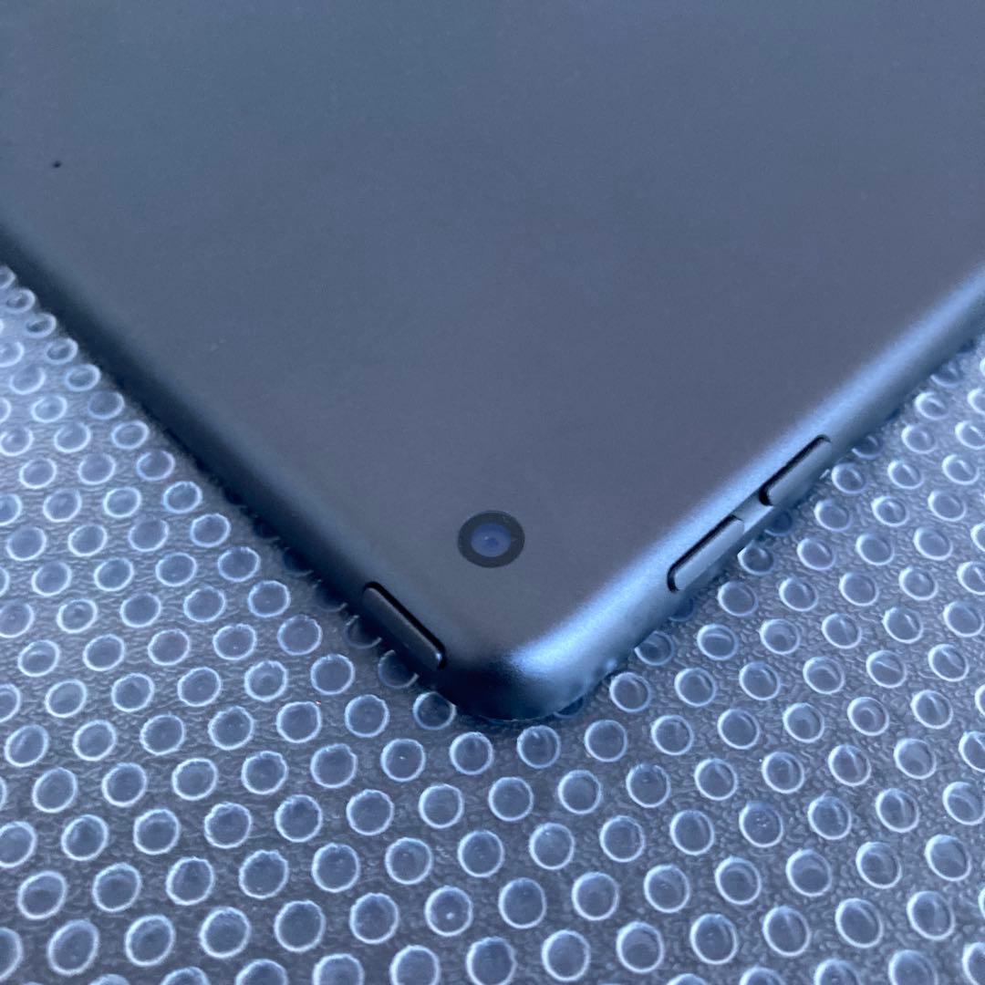 3372【早い者勝ち】電池良好☆iPad7 第7世代 32GB WIFIモデル☆