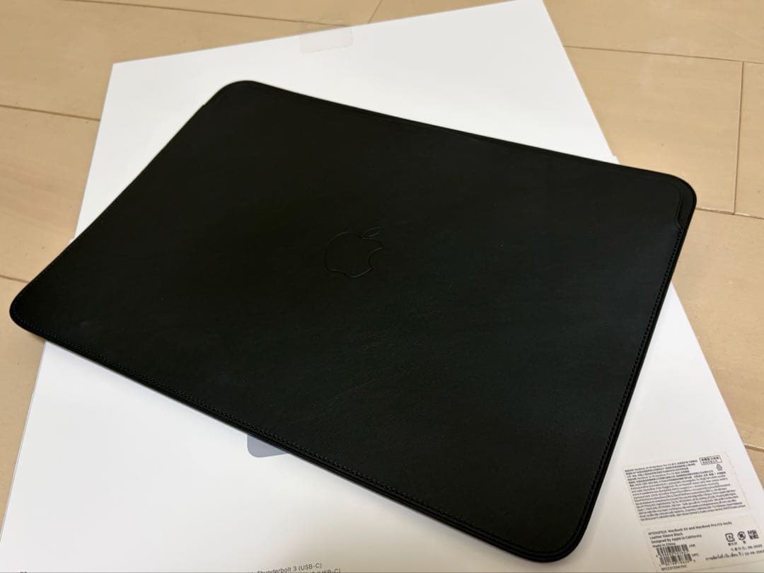 【純正】MacBook Pro air 13インチ用レザースリーブケース未使用品