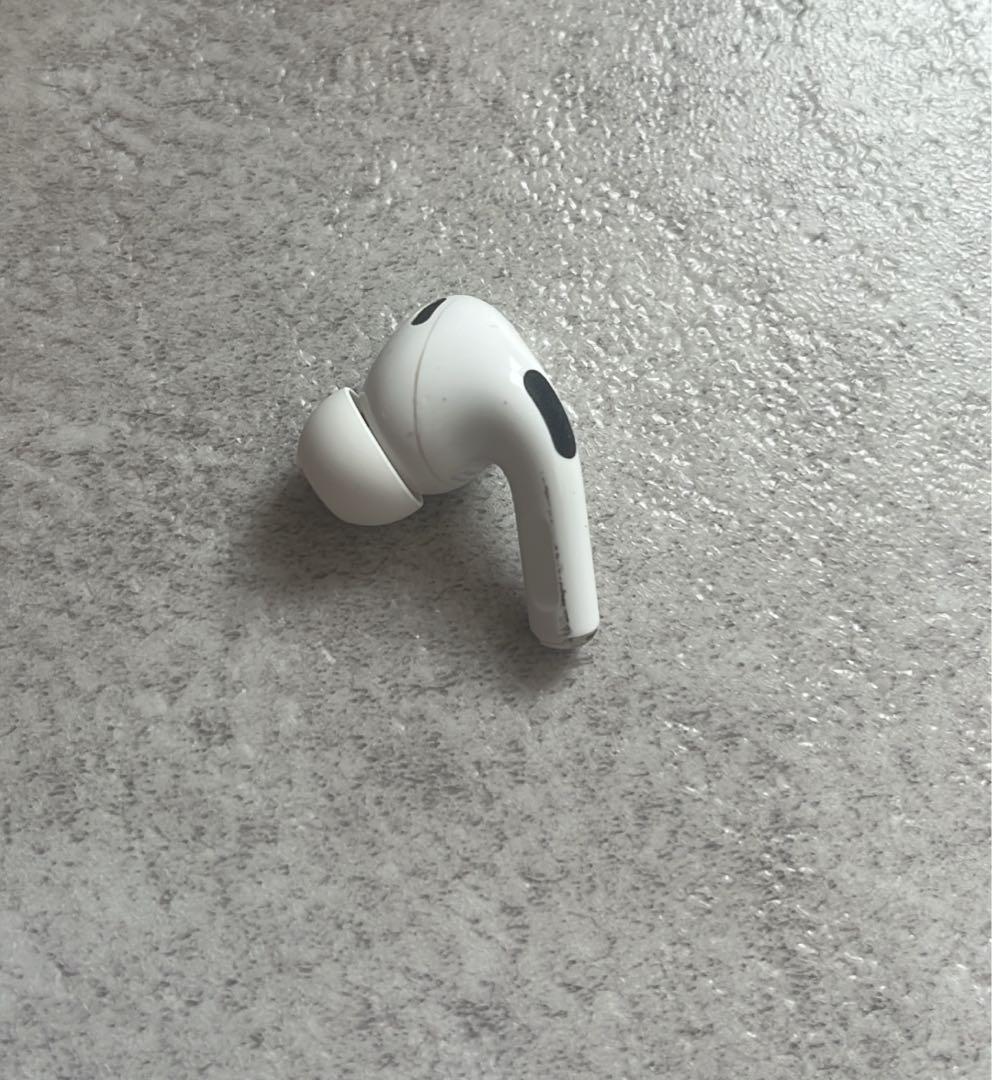 AirPods Pro第2世代　片耳　L　左耳のみ　イヤホン　A3048