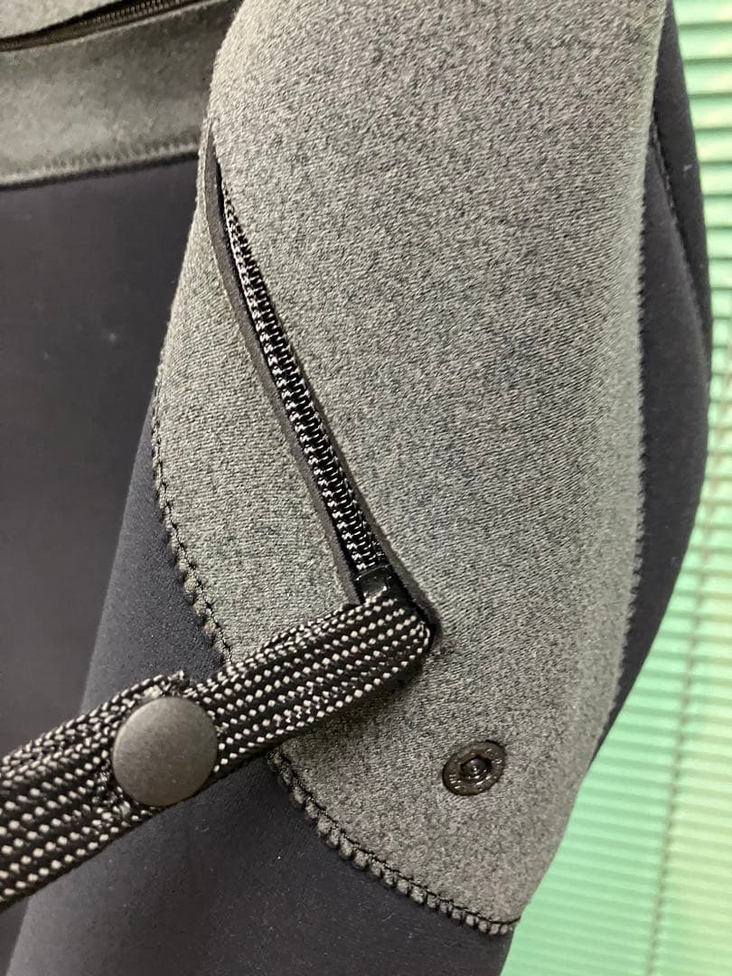 値下げ湘南発！国産MODISHウエットスーツＬサイズ　３ミリセミドライ起毛