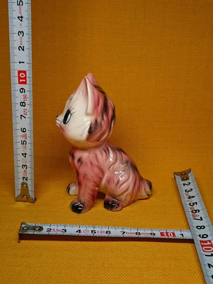 【美品】ねこ　猫　陶器　オブジェ　置物　インテリア　工芸品　美術品　A3379