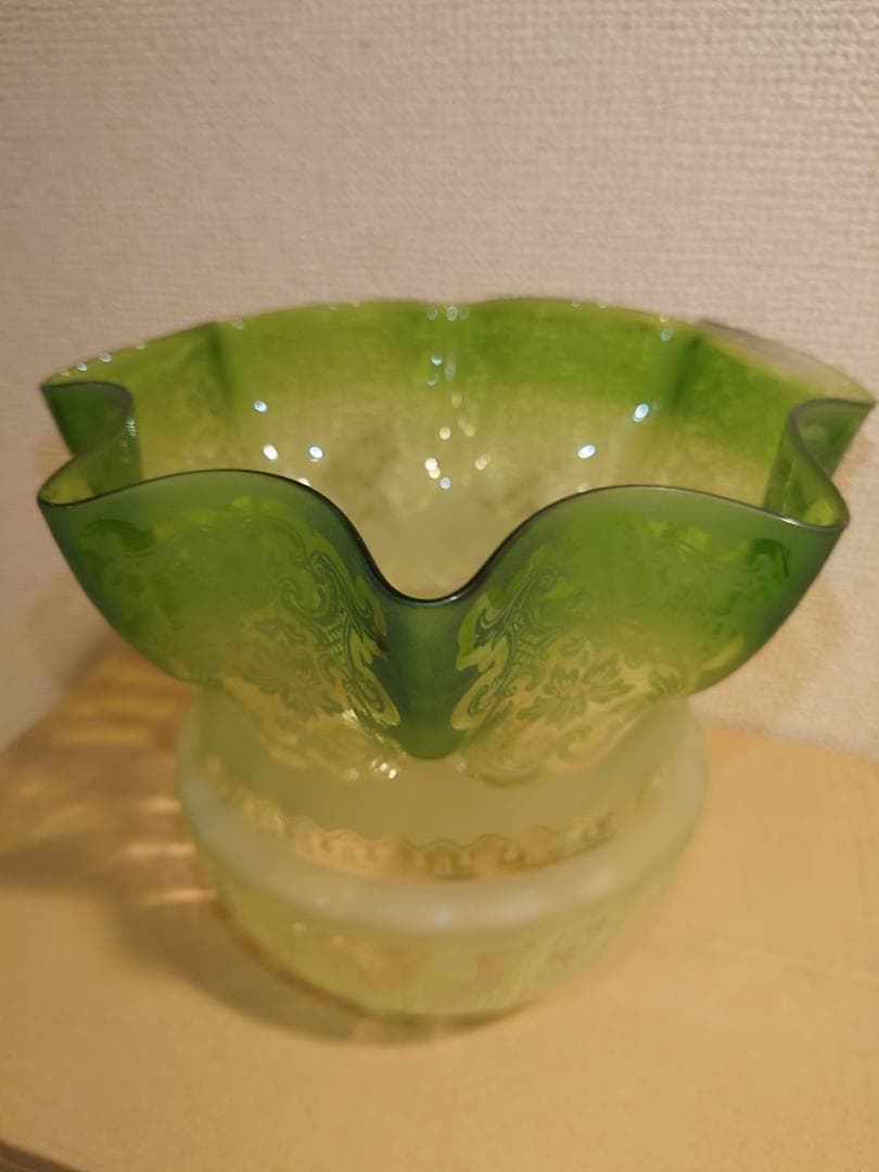 【超希少作】19世紀　オールドボヘミア　緑白被せガラス　カットガラス　硝子ランプ